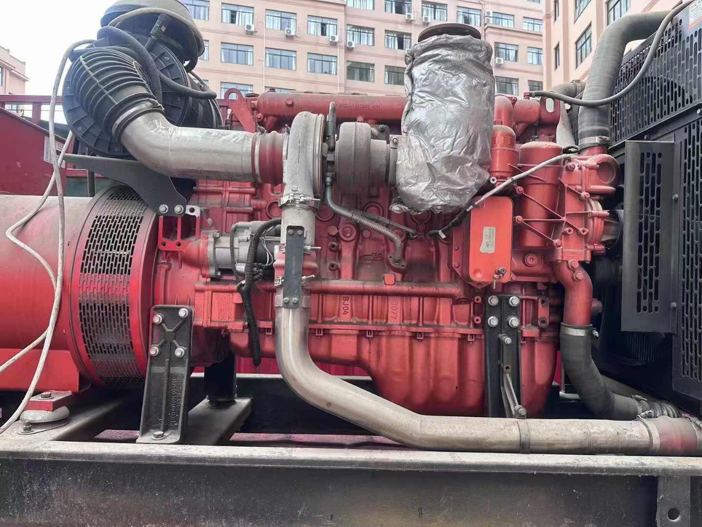 林周如何选择适合 600kW 柴油发电机组的过载保护器？